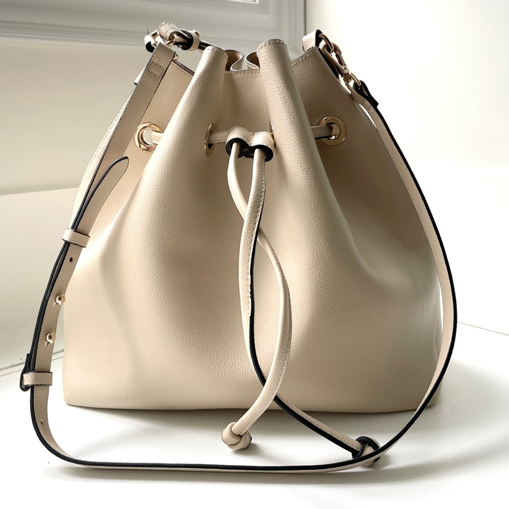 H&M Cream Drawstring Bucket Bag
